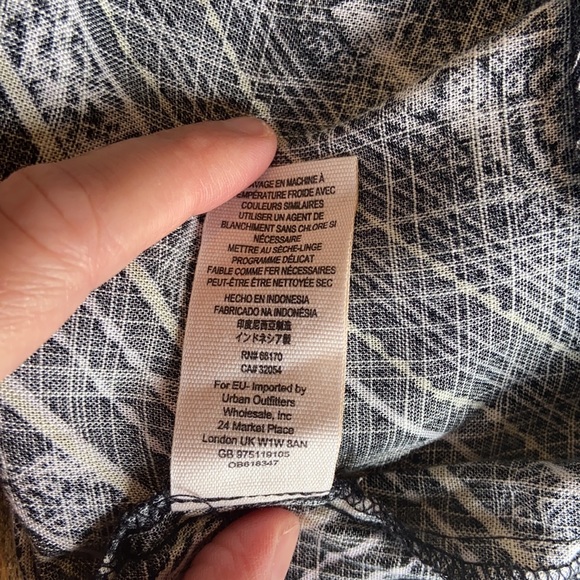 Free People Walking on a Dream Tunic Blouse - Picture 11 of 12